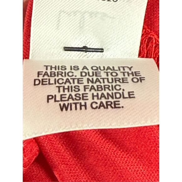 Lulu’s Maxi Red Satin Formal Dress Size Medium NWT - Picture 10 of 12